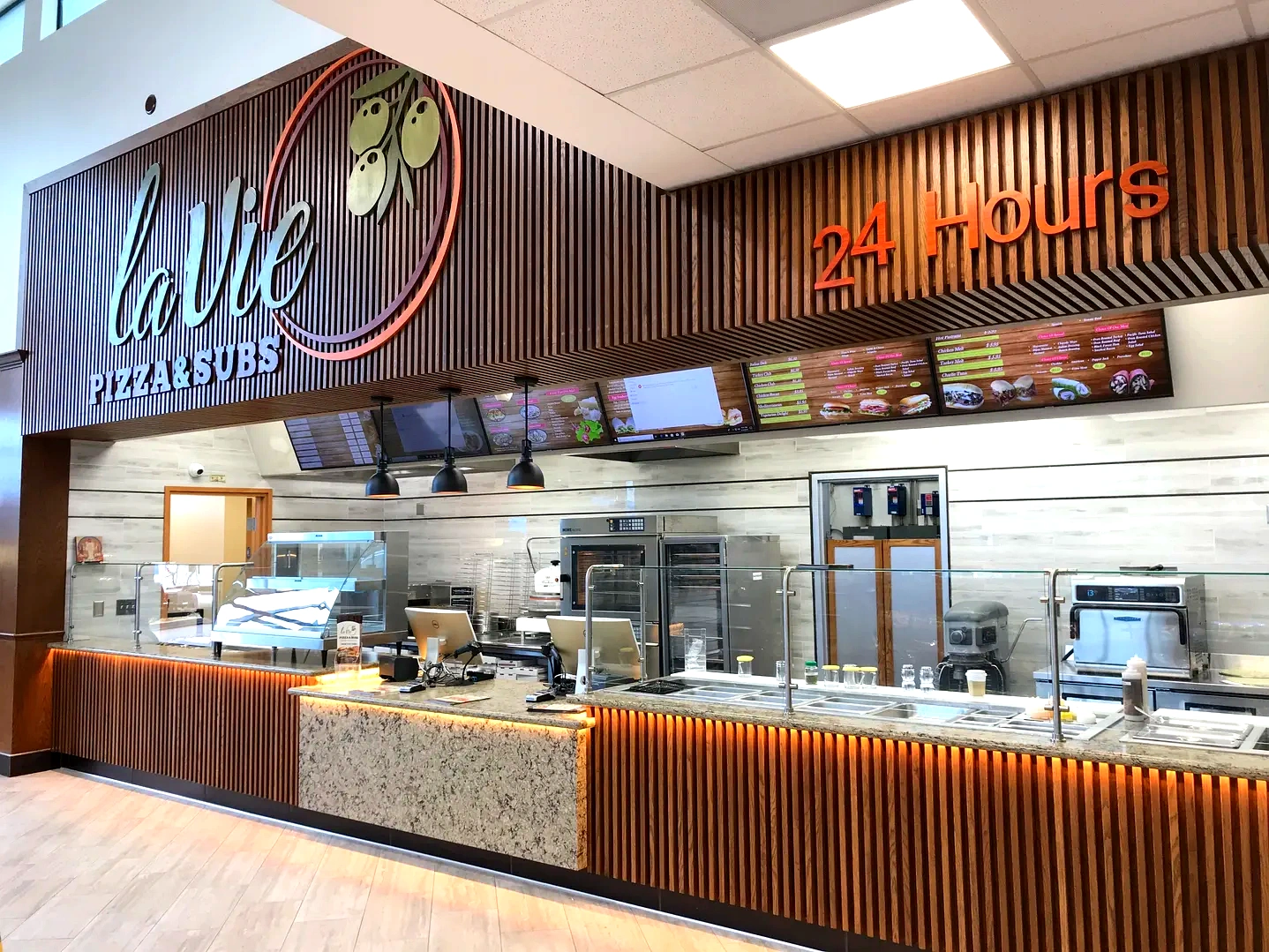 La Vie Pizza & Subs, Lakewood